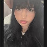 Studentessa universitaria di lingue al primo anno di corso, diplomata al liceo linguistico. Lezioni presenziali di inglese e francese, ma anche online per studenti delle medie e delle superiori